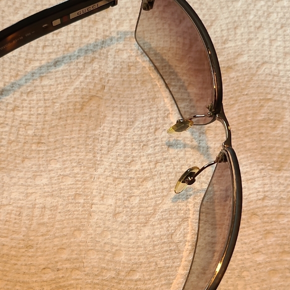 Gucci Women's Sunglasses - Picture 8 of 15